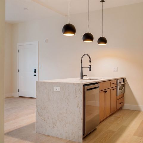 108 Bunker Hill 1, Boston, MA 02129