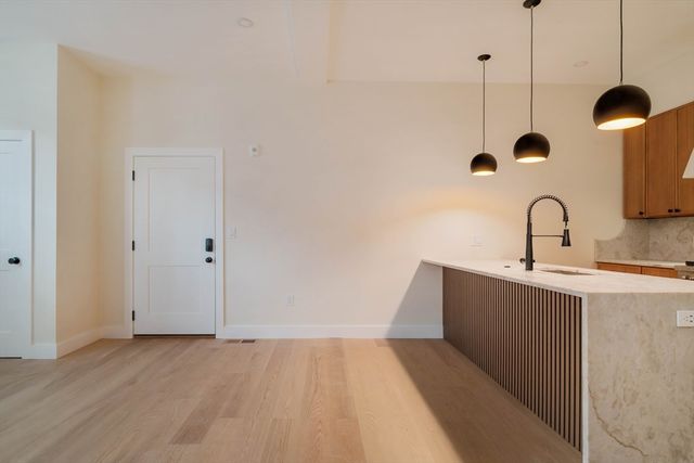 108 Bunker Hill 1, Boston, MA 02129