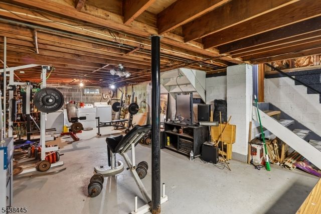 844 Lakeshore Dr, Aberdeen Twp., NJ 07735