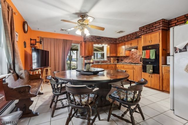 844 Lakeshore Dr, Aberdeen Twp., NJ 07735