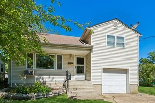 844 Lakeshore Dr, Aberdeen Twp., NJ 07735
