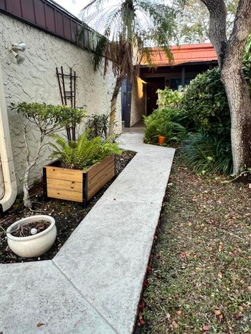 6554 NW 98th Terrace D23, Tamarac, FL 33321