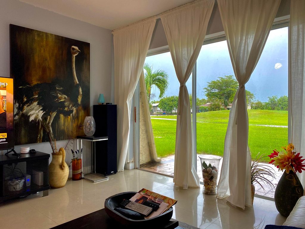 6554 NW 98th Terrace D23, Tamarac, FL 33321