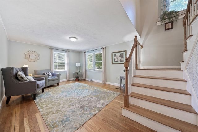 116 S High St, Foxboro, MA 02035