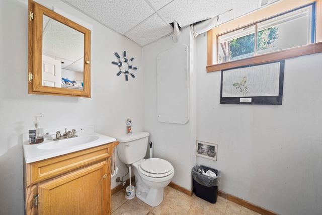 116 S High St, Foxboro, MA 02035