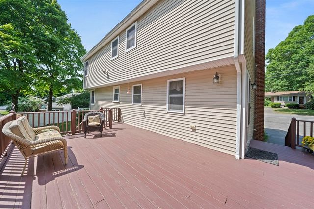 116 S High St, Foxboro, MA 02035