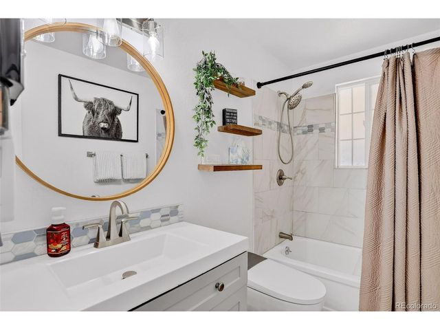 4564 W 87th Ave, Westminster, CO 80031