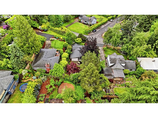 2555 Sw SUNSET Blvd, Portland, OR 97239