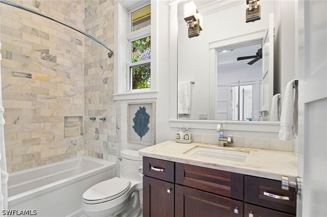 615 Binnacle DR, Naples, FL 34103