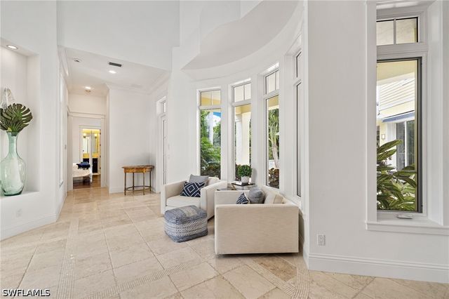 615 Binnacle DR, Naples, FL 34103