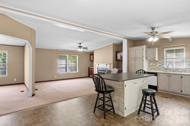 199 Sable Lane, Thomasville, NC 27360