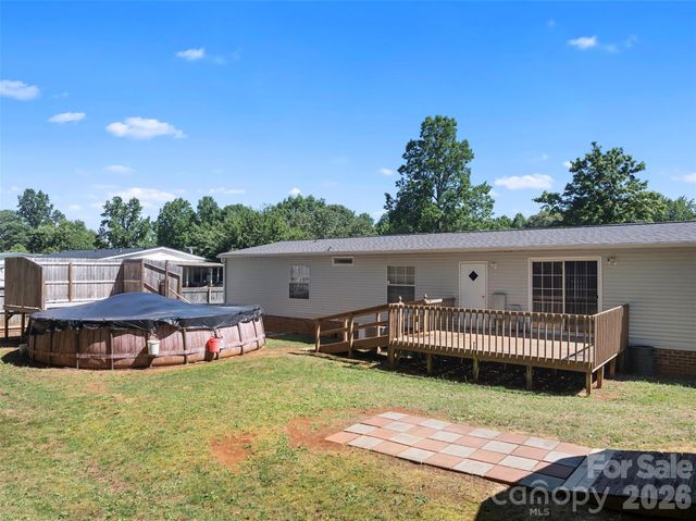 199 Sable Lane, Thomasville, NC 27360