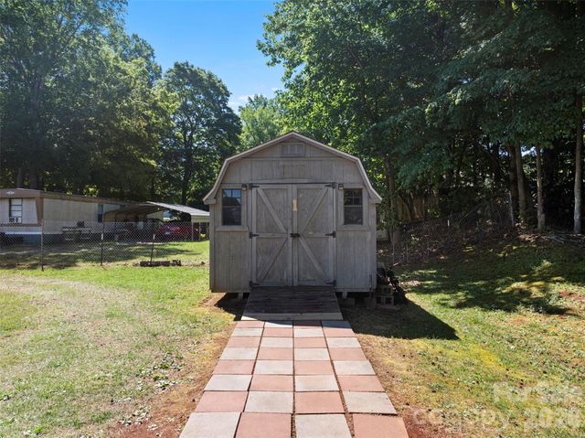 199 Sable Lane, Thomasville, NC 27360