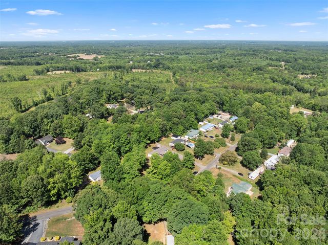 199 Sable Lane, Thomasville, NC 27360
