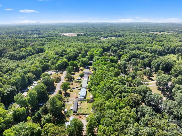199 Sable Lane, Thomasville, NC 27360