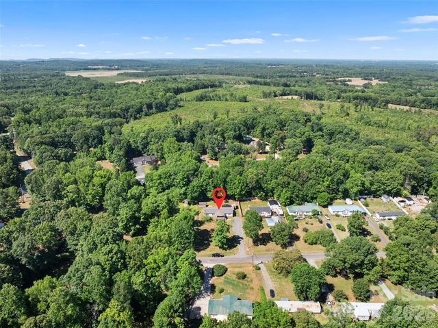 199 Sable Lane, Thomasville, NC 27360