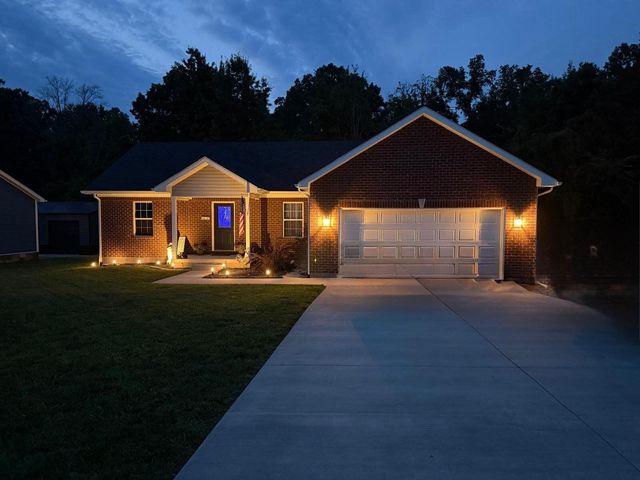 1010 Rainbow Way, Lawrenceburg, KY 40342