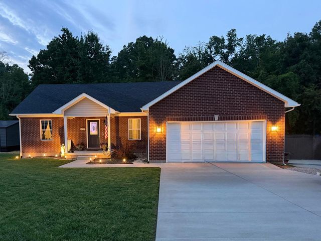 1010 Rainbow Way, Lawrenceburg, KY 40342