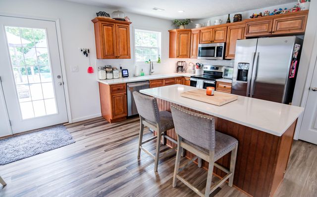 1010 Rainbow Way, Lawrenceburg, KY 40342