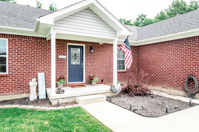 1010 Rainbow Way, Lawrenceburg, KY 40342