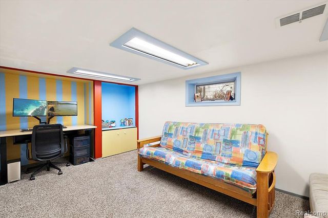 2140 Garfield Street, Ferndale, MI 48220