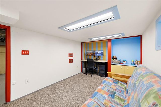 2140 Garfield Street, Ferndale, MI 48220