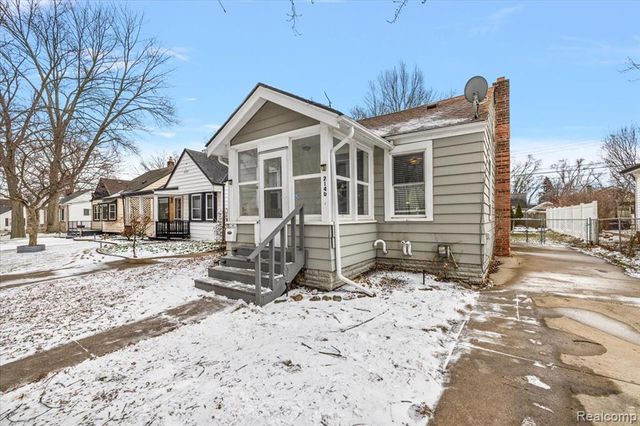 2140 Garfield Street, Ferndale, MI 48220