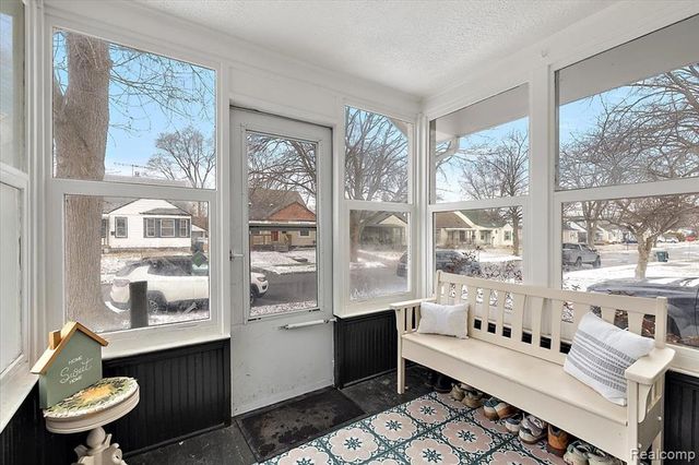 2140 Garfield Street, Ferndale, MI 48220