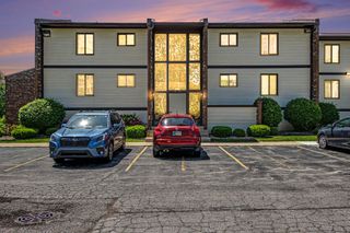 831 Summit Park Court N, Crown Point, IN 46307