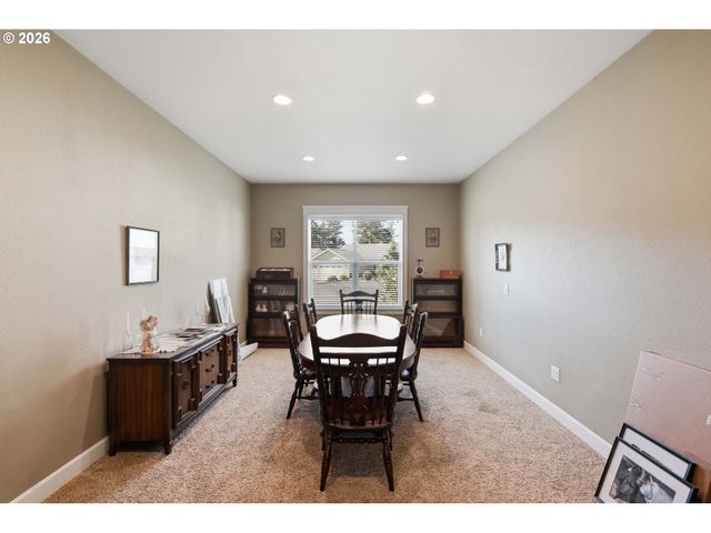 1400 HOLLOWAY MEWS, Coos Bay, OR 97420