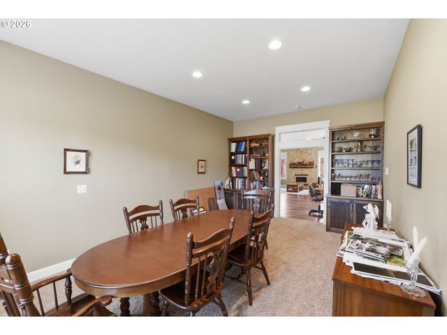 1400 HOLLOWAY MEWS, Coos Bay, OR 97420