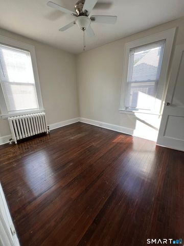 220 King Street, Bridgeport, CT 06825