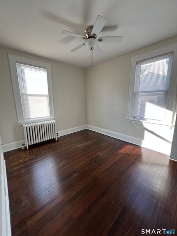 220 King Street, Bridgeport, CT 06825