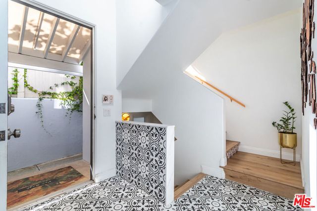 508 Pier Avenue 4, Santa Monica, CA 90405