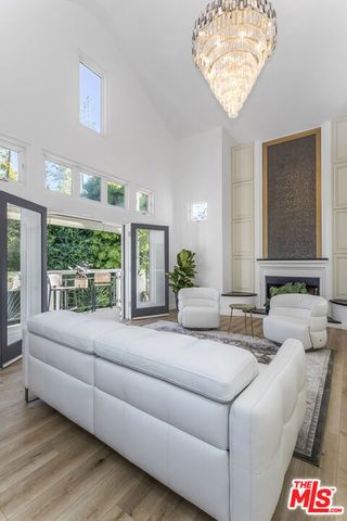 508 Pier Avenue 4, Santa Monica, CA 90405