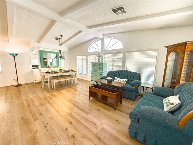 840 E Foothill Boulevard 203, Azusa, CA 91702