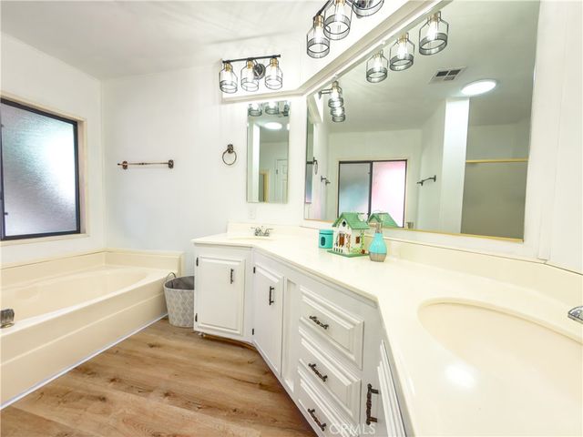 840 E Foothill Boulevard 203, Azusa, CA 91702