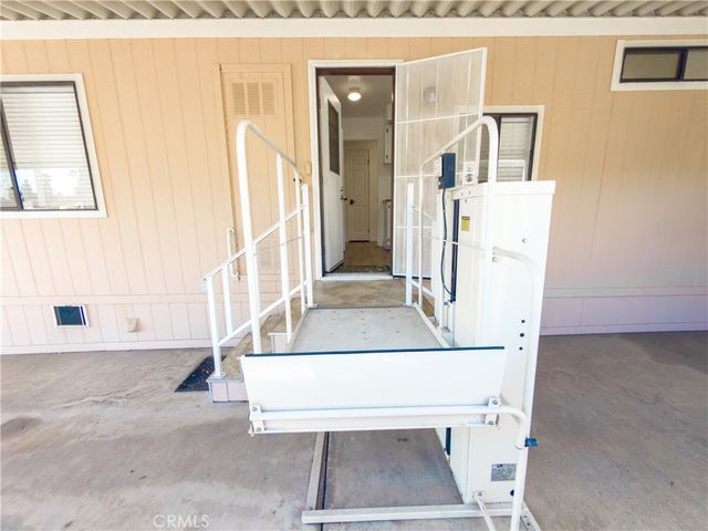 840 E Foothill Boulevard 203, Azusa, CA 91702