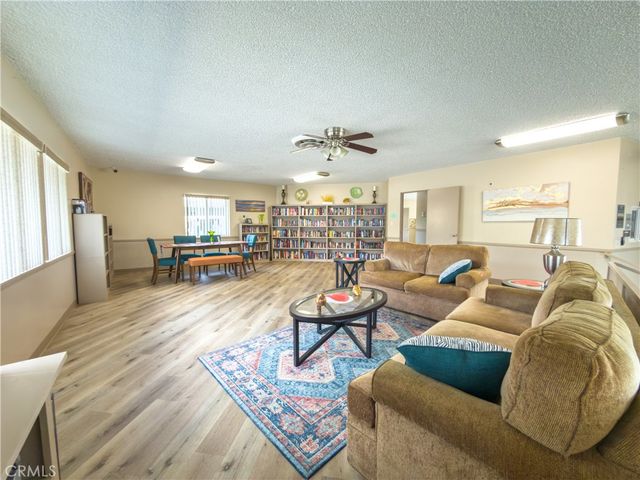 840 E Foothill Boulevard 203, Azusa, CA 91702