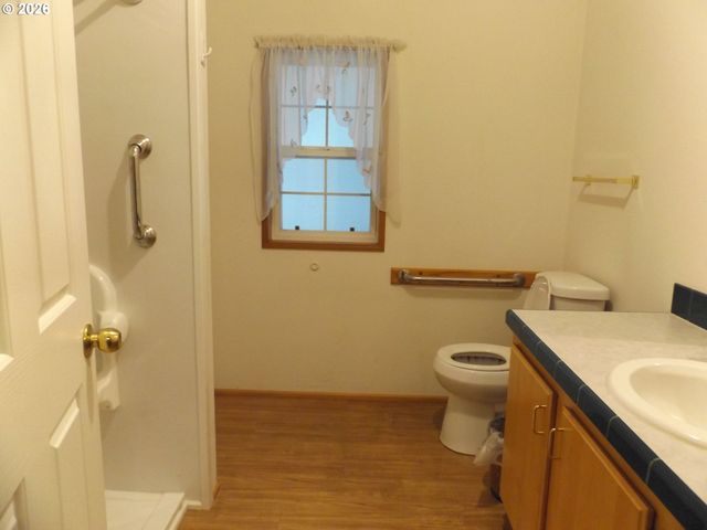 130 RIVER RIDGE Ave, Roseburg, OR 97471