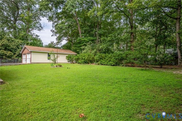 13703 Happy Hill Rd, Chester, VA 23831
