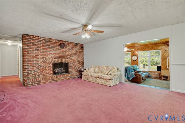 13703 Happy Hill Rd, Chester, VA 23831