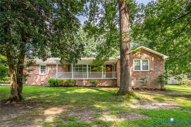 13703 Happy Hill Rd, Chester, VA 23831