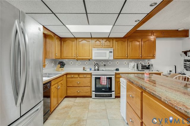 13703 Happy Hill Rd, Chester, VA 23831