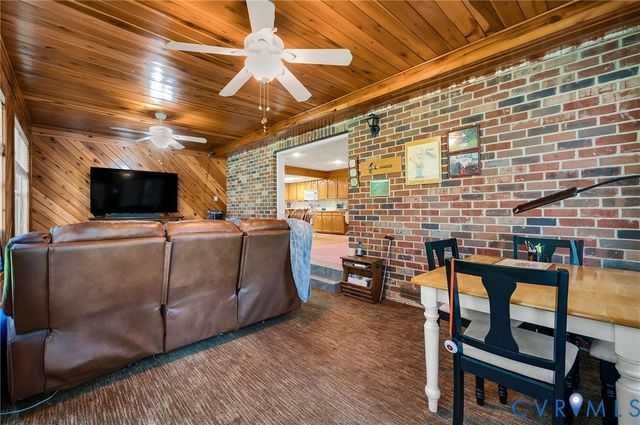 13703 Happy Hill Rd, Chester, VA 23831