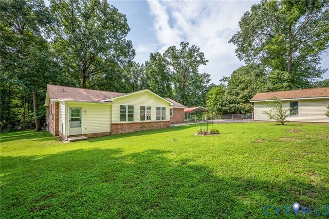 13703 Happy Hill Rd, Chester, VA 23831