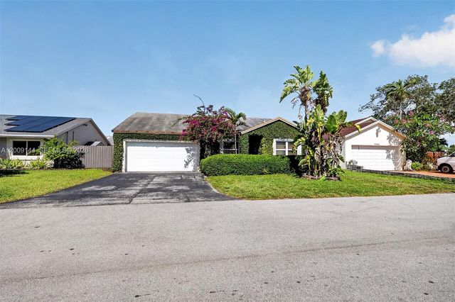 13336 SW 113th Ct, Miami, FL 33176