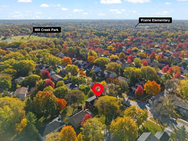 210 Westmoreland Lane, Naperville, IL 60540