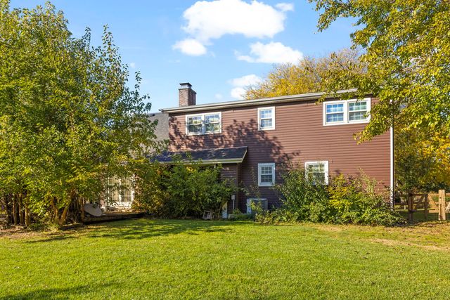 210 Westmoreland Lane, Naperville, IL 60540