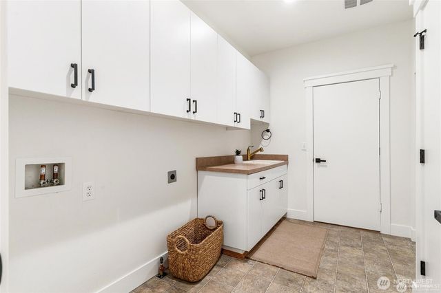 223 S Camano Ridge Road, Camano Island, WA 98282